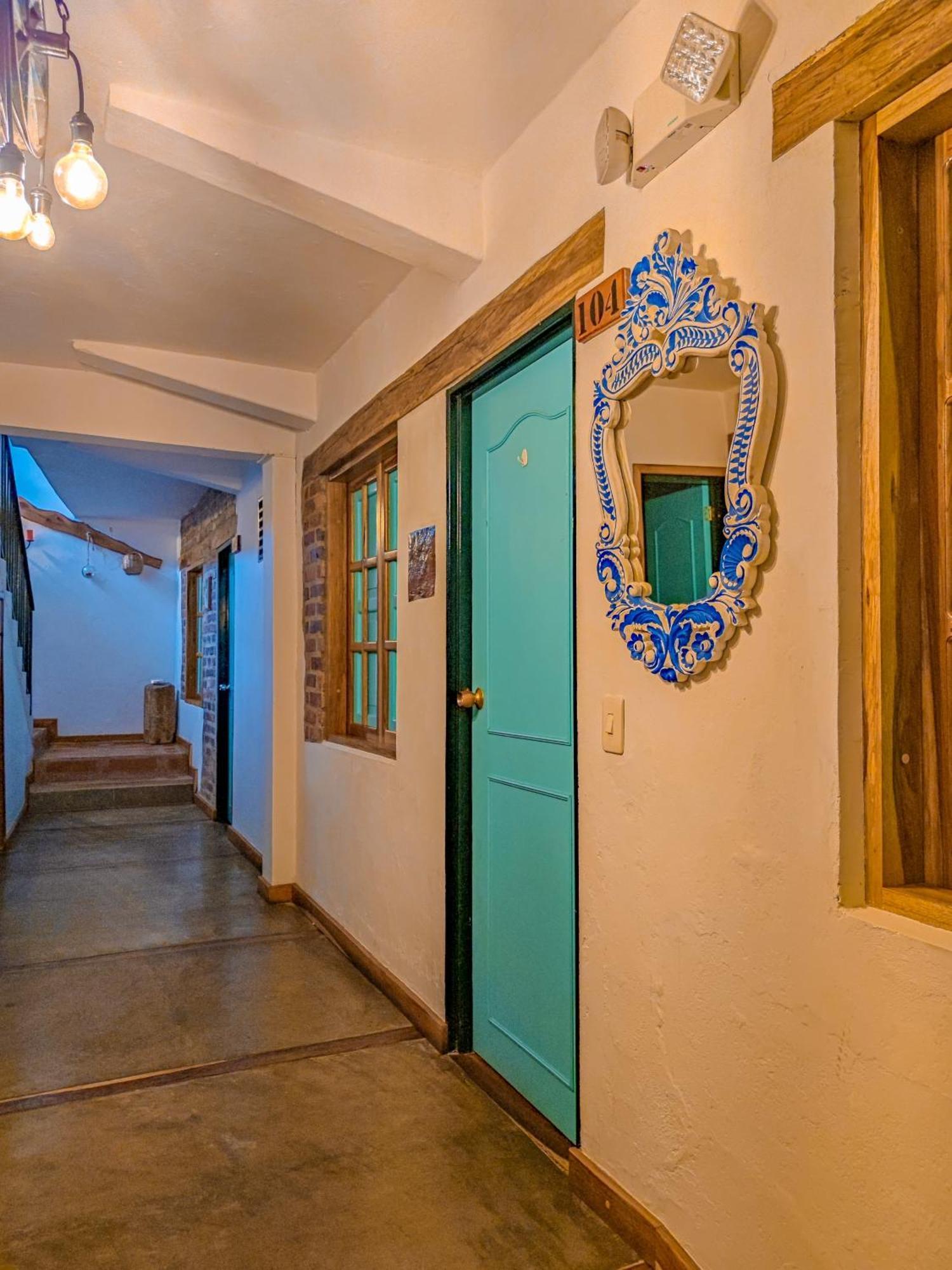 La Rosa Nautica Hostel Guaduas Bagian luar foto